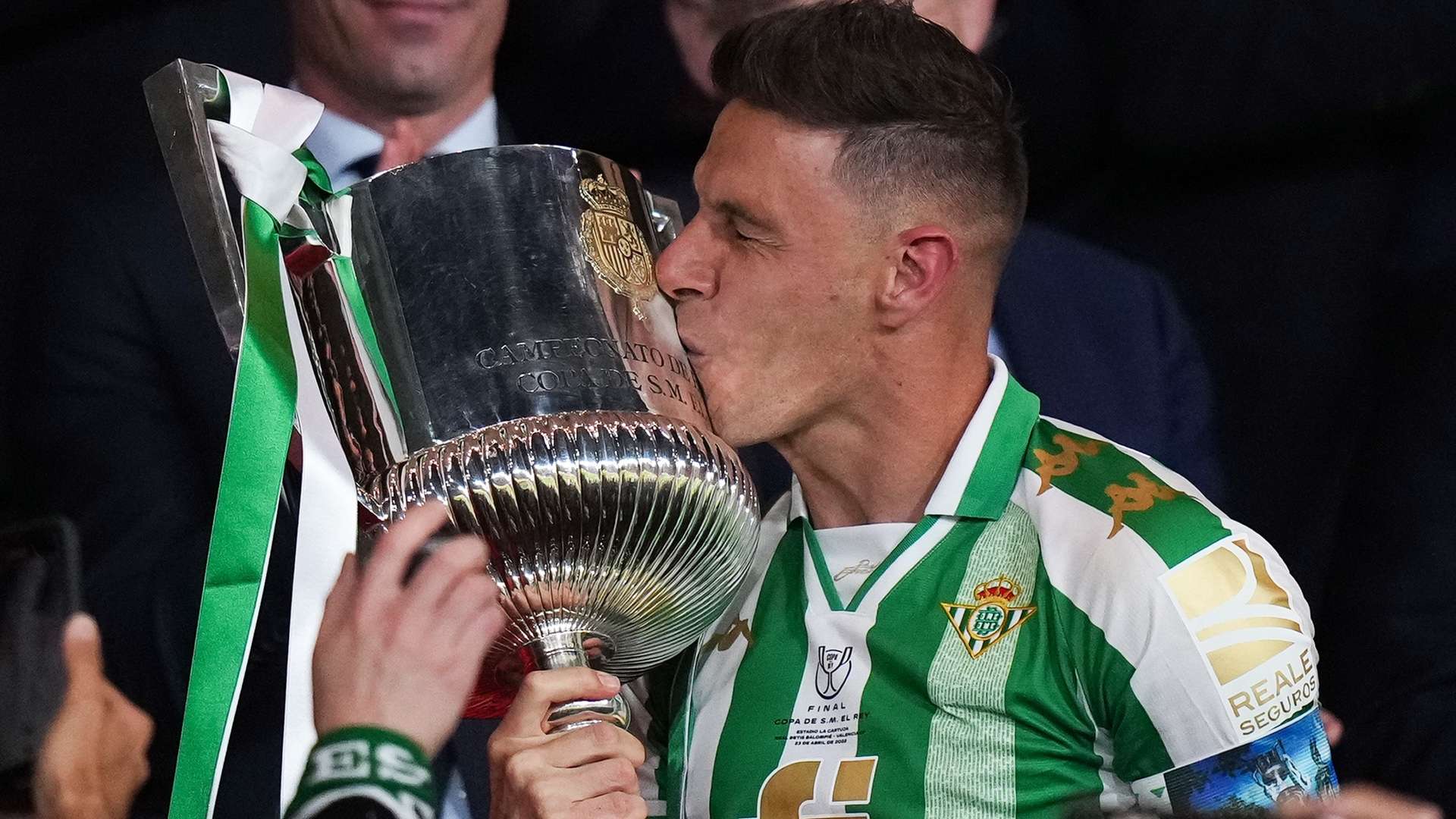 媒体和球迷 媒体和球迷